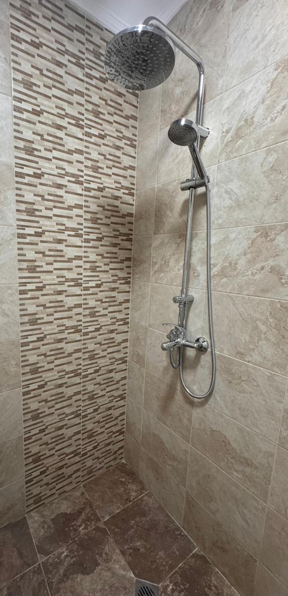 Goldy Central Beach Apartment With Private Garden Burgas Luaran gambar